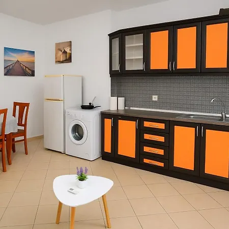 Aura Apartaments29 * Дуррес